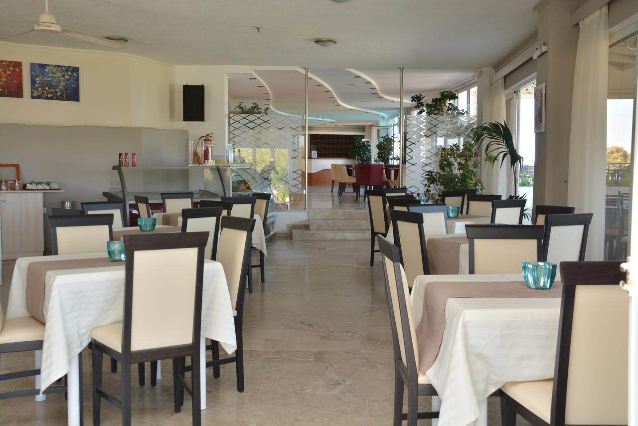 Costa Angela Seaside Resort Экстерьер фото