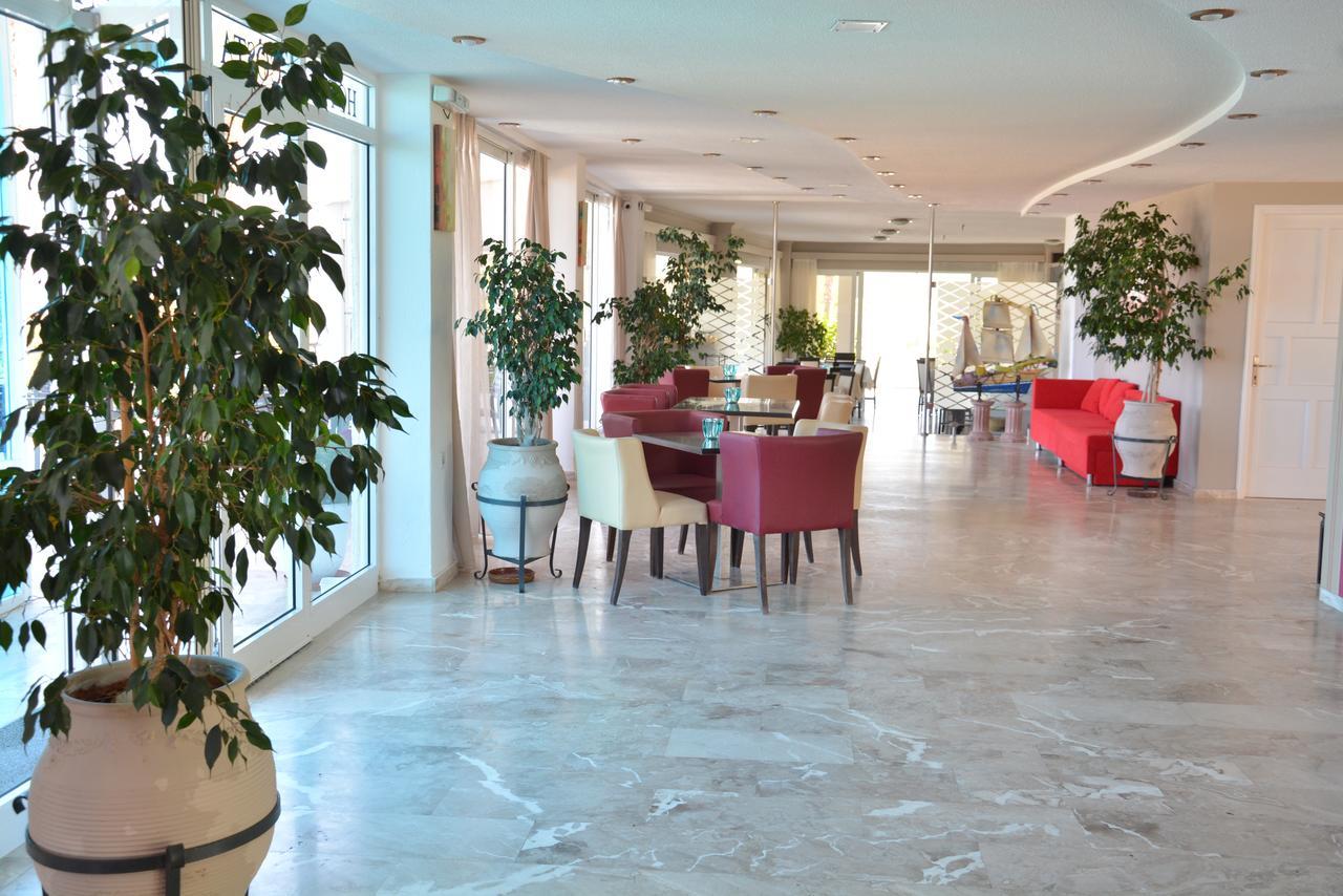 Costa Angela Seaside Resort Экстерьер фото