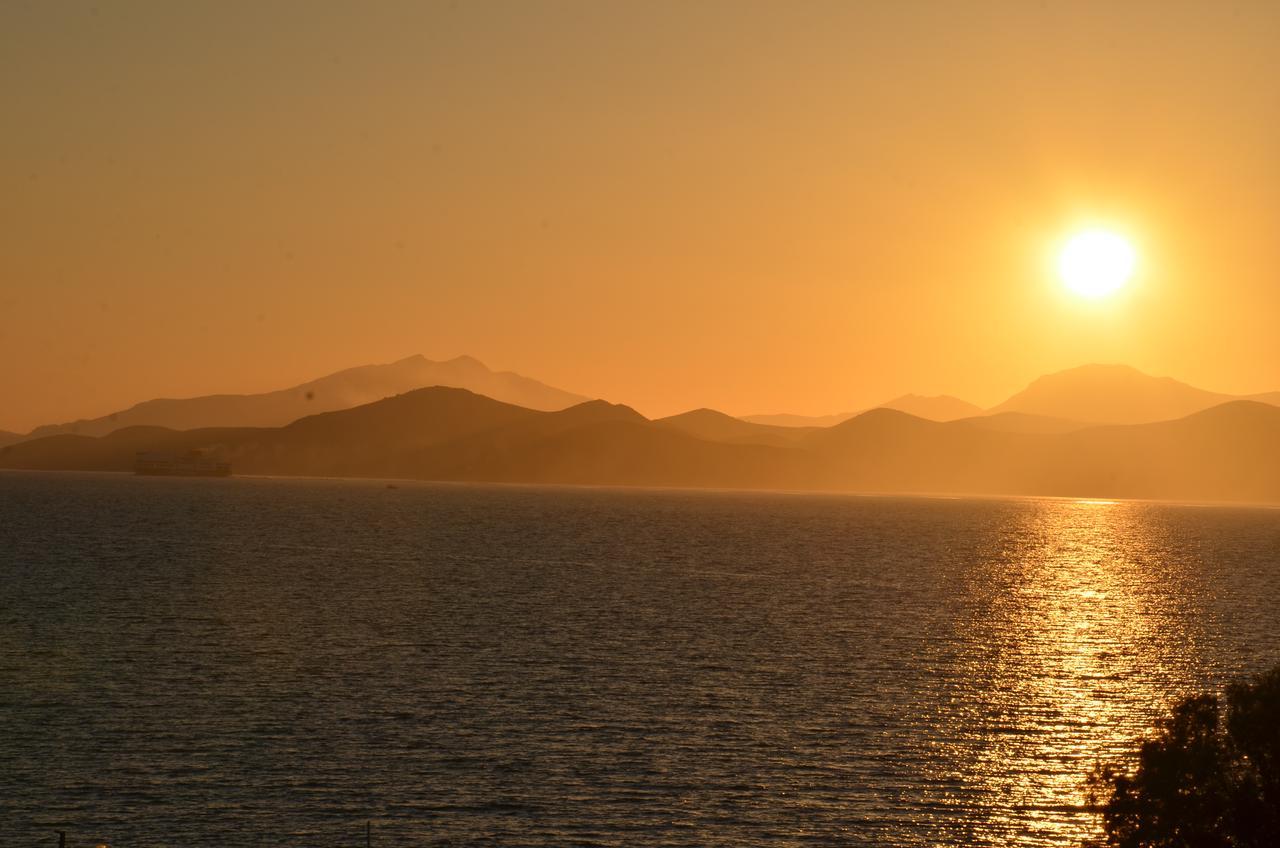 Costa Angela Seaside Resort Экстерьер фото